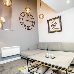 https://huddersfield-central-apart-suites.yorkshirehotels.net