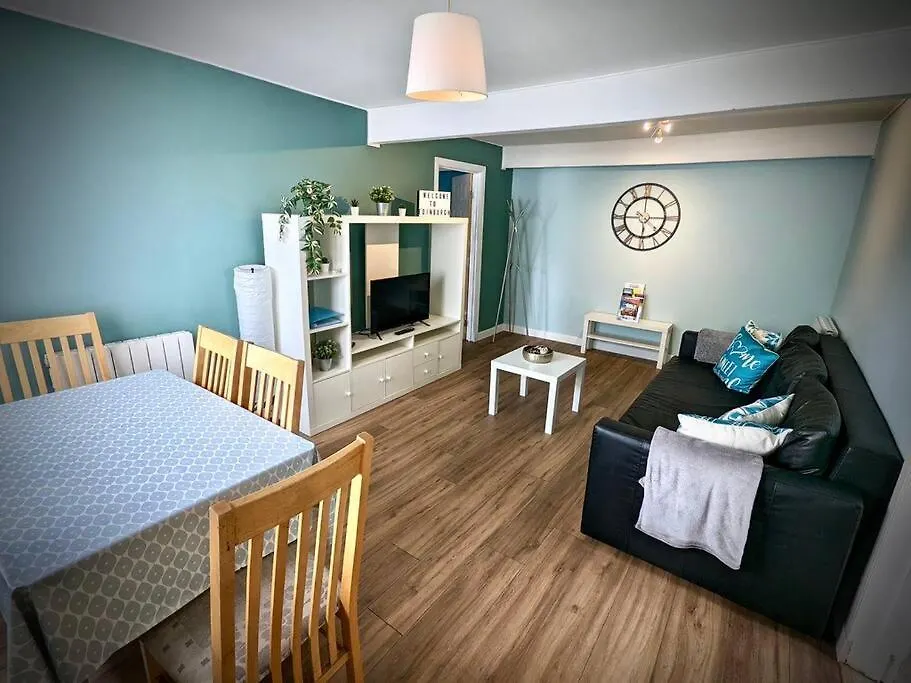 Cosy 2-Bedroom House In Leith Edinburgh